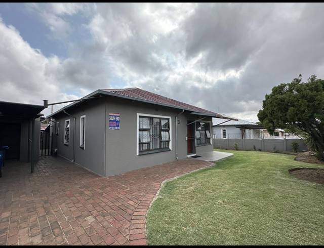 3 BEDROOM HOUSE FOR SALE IN SOUTH HILLS